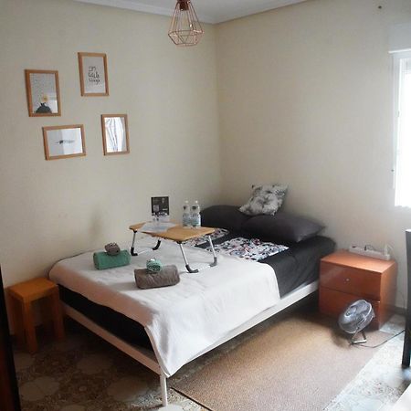 Grosses Modernes Zimmer "Silber" Fuer 2 Personen Und Katzenliebhaber Валенсия Экстерьер фото