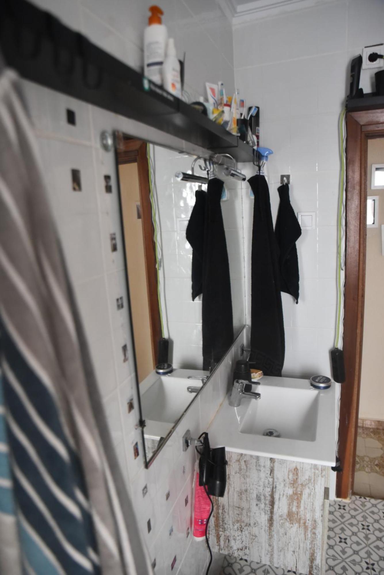 Grosses Modernes Zimmer "Silber" Fuer 2 Personen Und Katzenliebhaber Валенсия Экстерьер фото